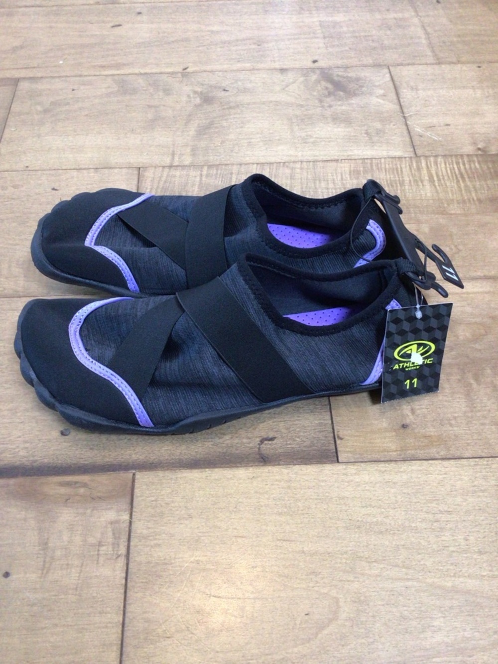 Athletic Works Women’s Five Toe Water Shoes Size 11 Black Lavender Beach Pool. - Picture 4 of 10